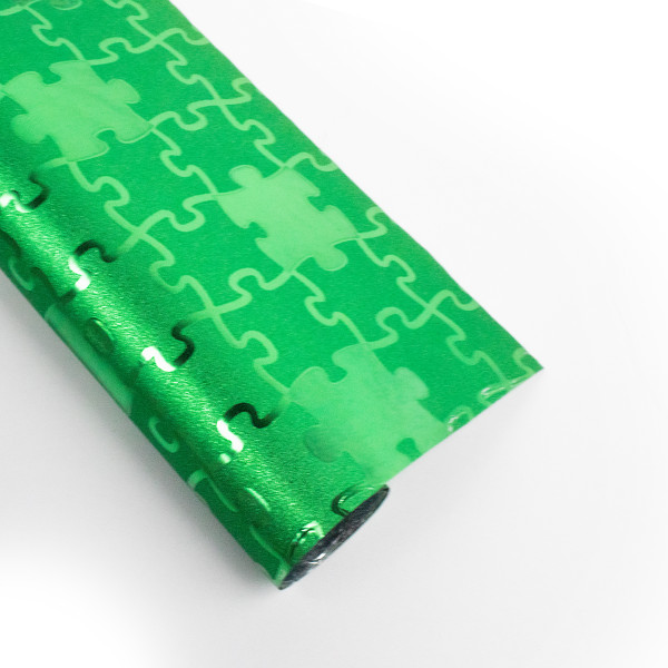 Papel celofan con diseño de patrón de puntos verdes